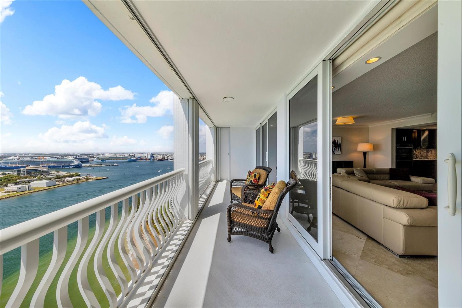 2200 S Ocean Lane 2805 photo 15