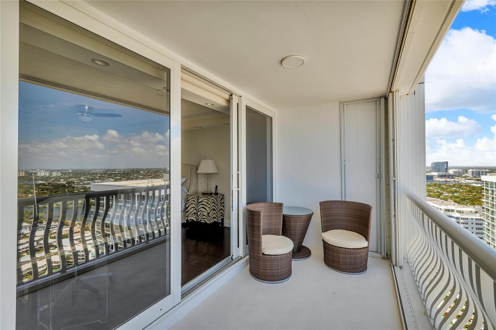 2200 S Ocean Lane 2805 photo 21