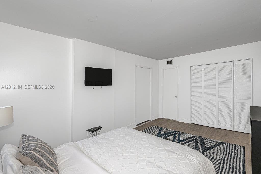 2401 S Ocean Dr 604 photo 12
