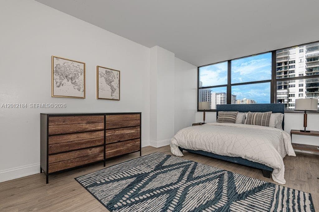 2401 S Ocean Dr 604 photo 9