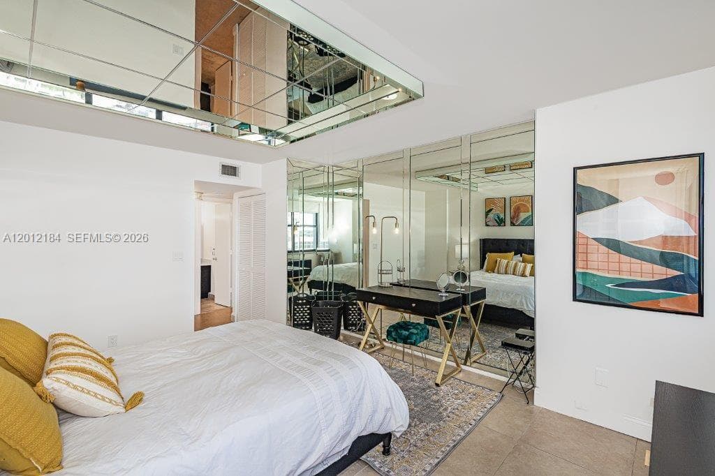 2401 S Ocean Dr 604 photo 18