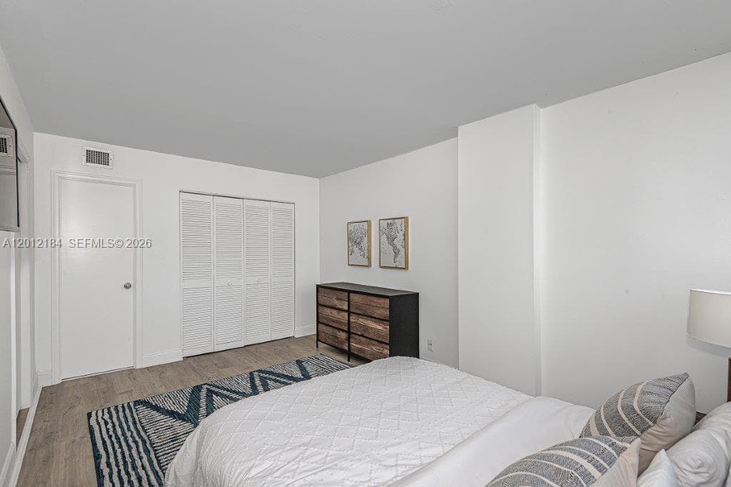2401 S Ocean Dr 604 photo 11