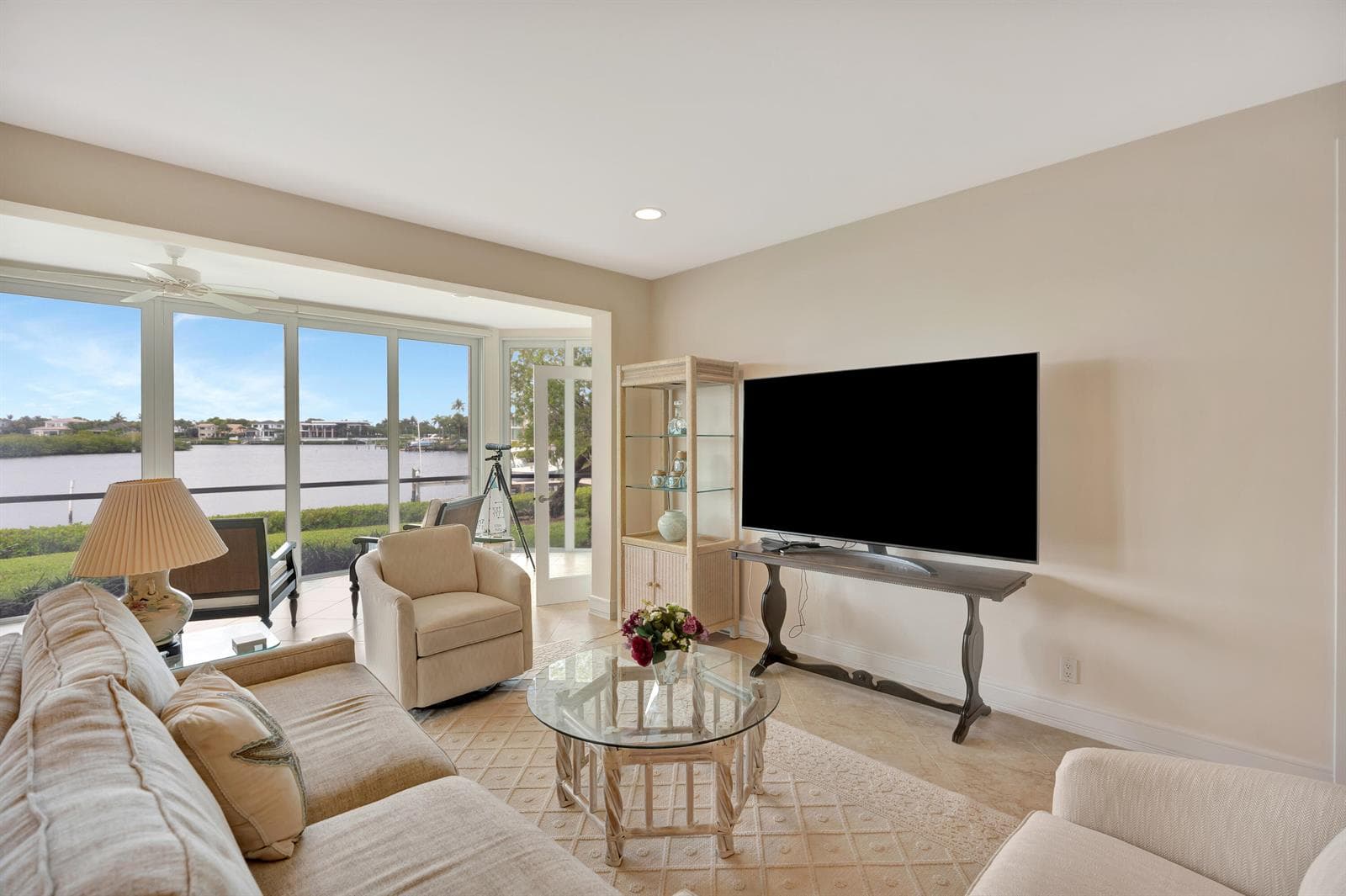 2704 Captains Way photo 5