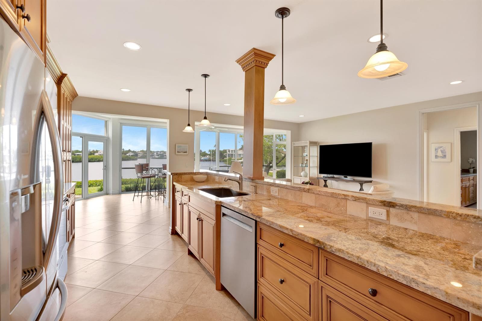 2704 Captains Way photo 11