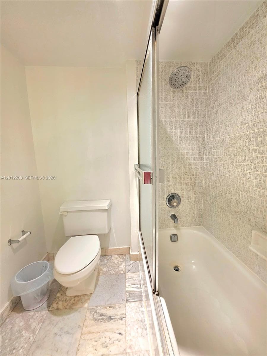 290 174th St 1517 photo 20