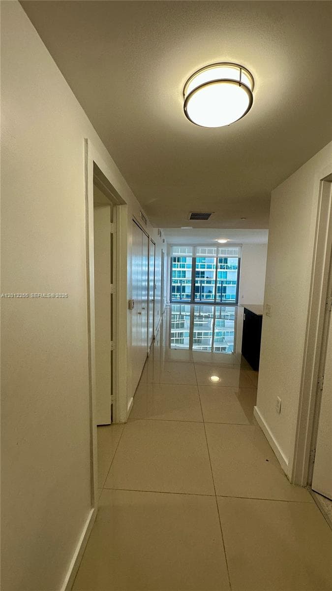 488 18th St 2807 photo 13