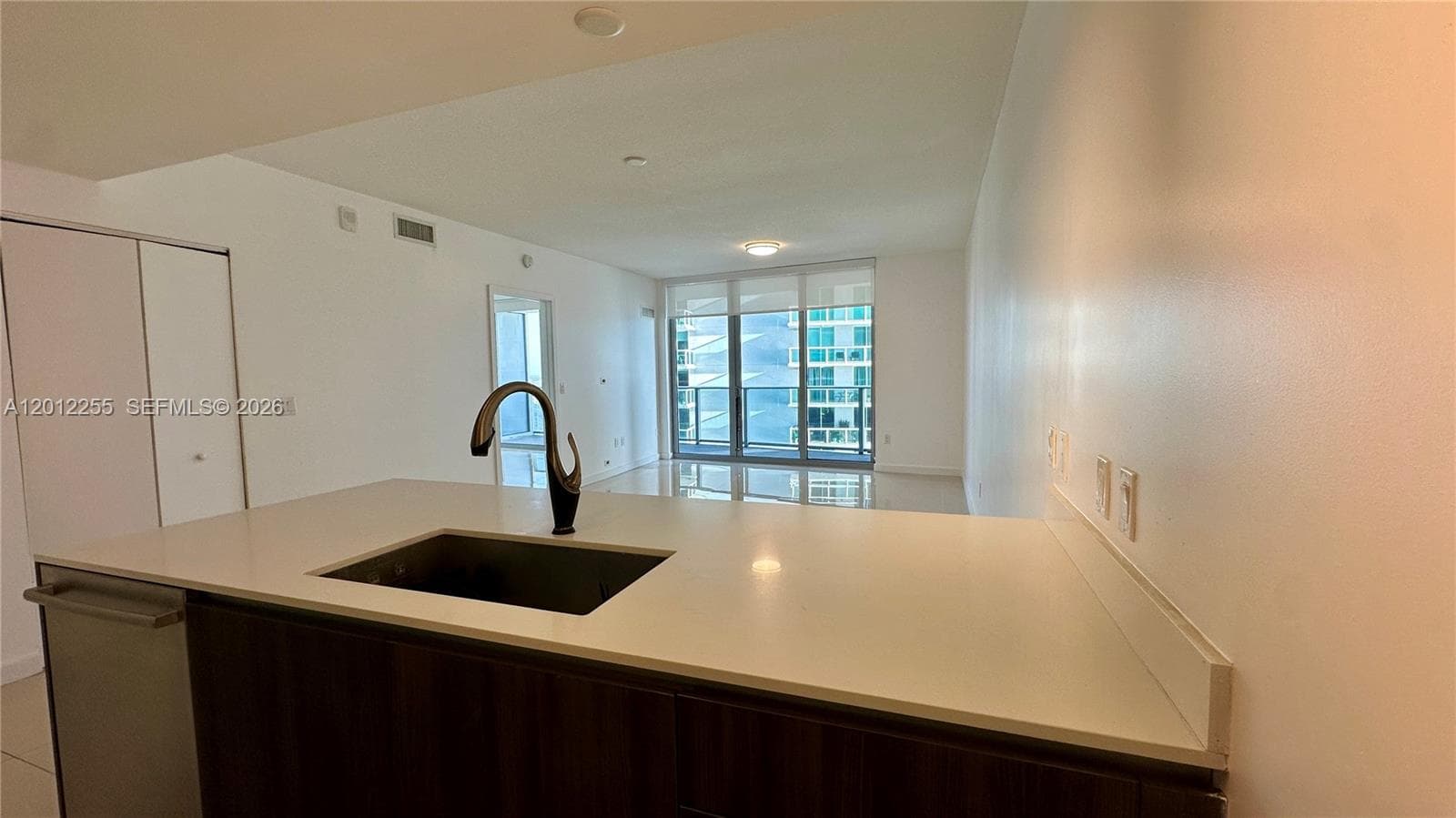 488 18th St 2807 photo 18