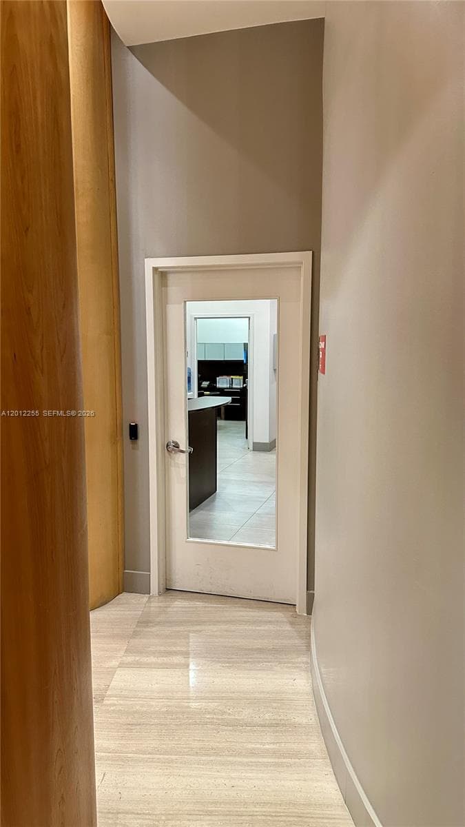 488 18th St 2807 photo 8