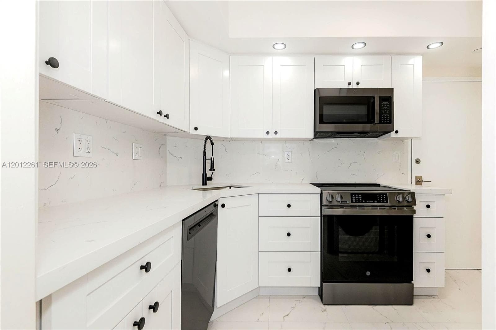 4010 Galt Ocean Dr 1207 photo 13