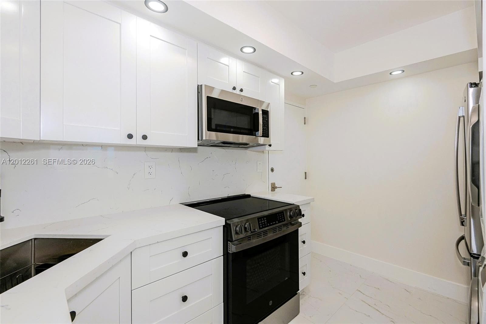 4010 Galt Ocean Dr 1207 photo 14
