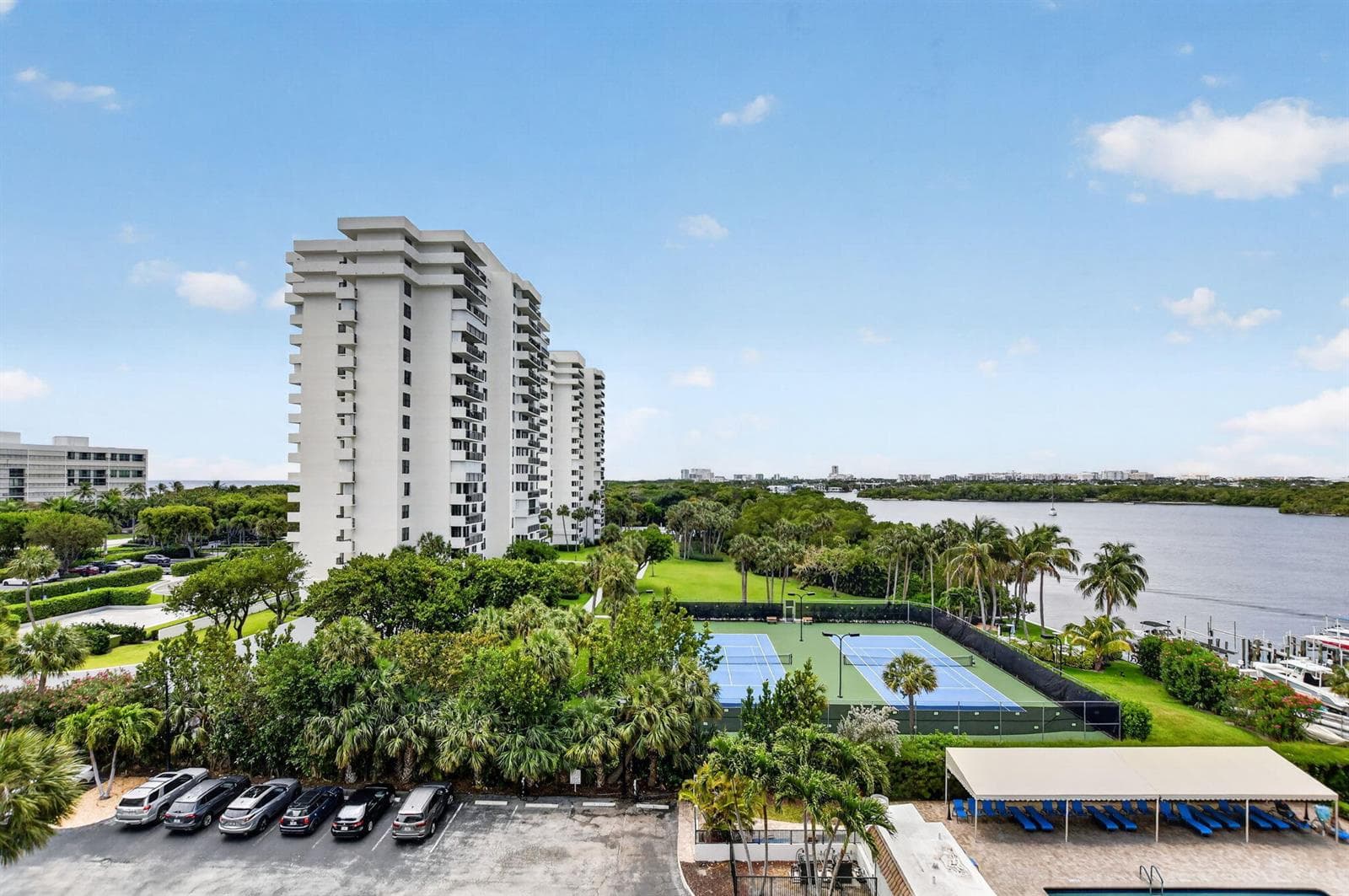 2121 N Ocean Boulevard 705w photo 5