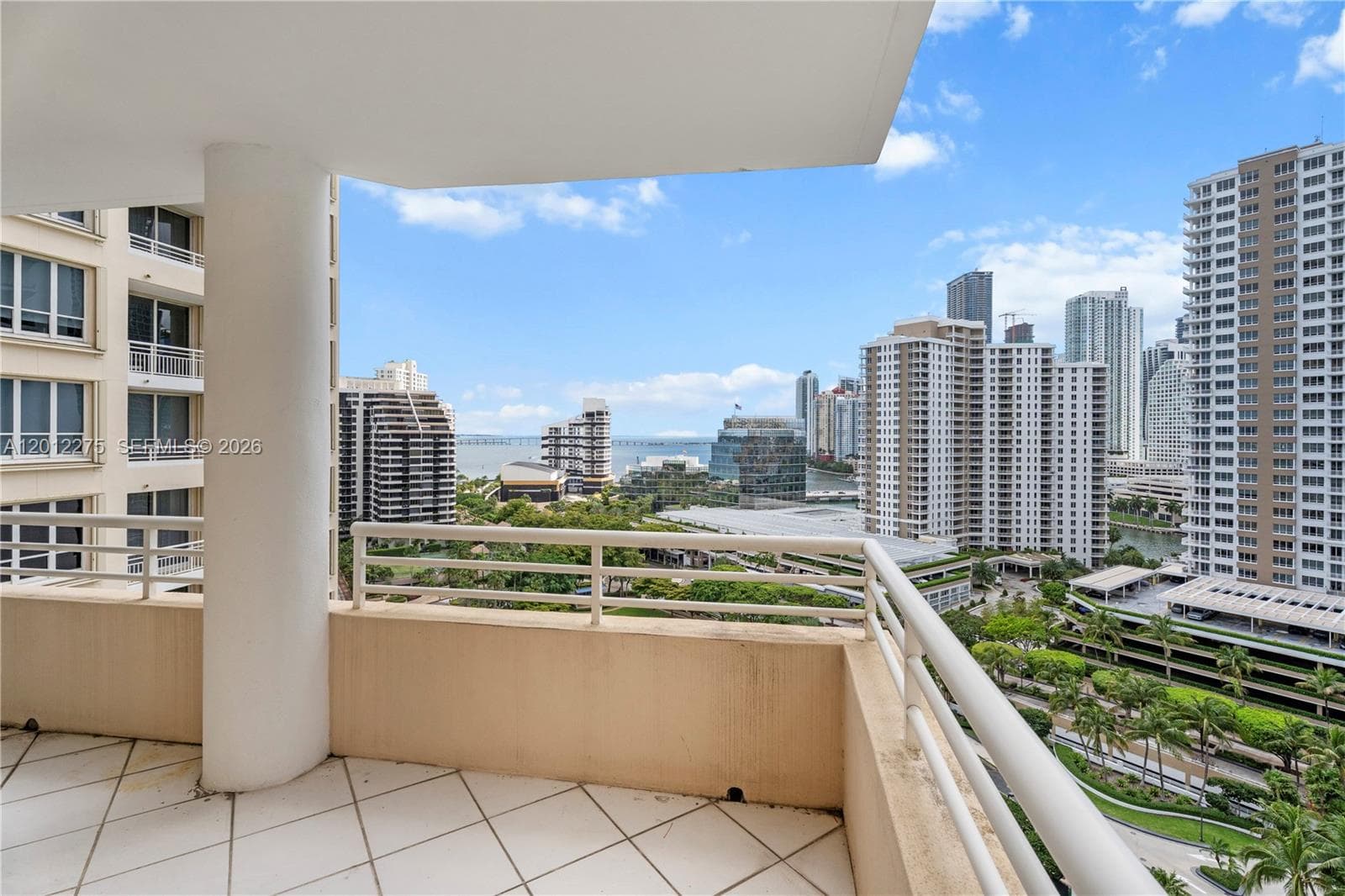 888 Brickell Key Dr 1702 photo 2