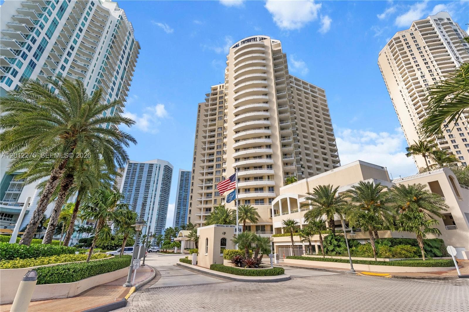 888 Brickell Key Dr 1702 photo 25