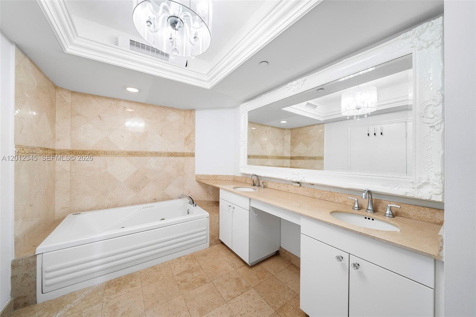4775 Collins Ave 1504 photo 18
