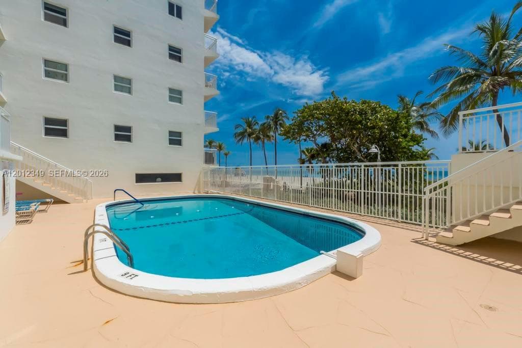 901 Surf Rd 404 photo 20