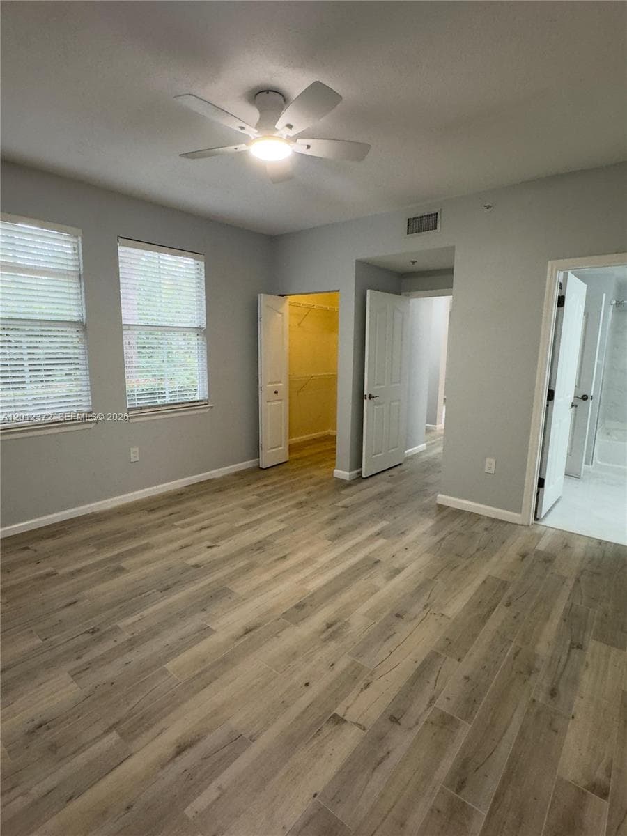 2042 Alta Meadows Ln 1712 photo 6