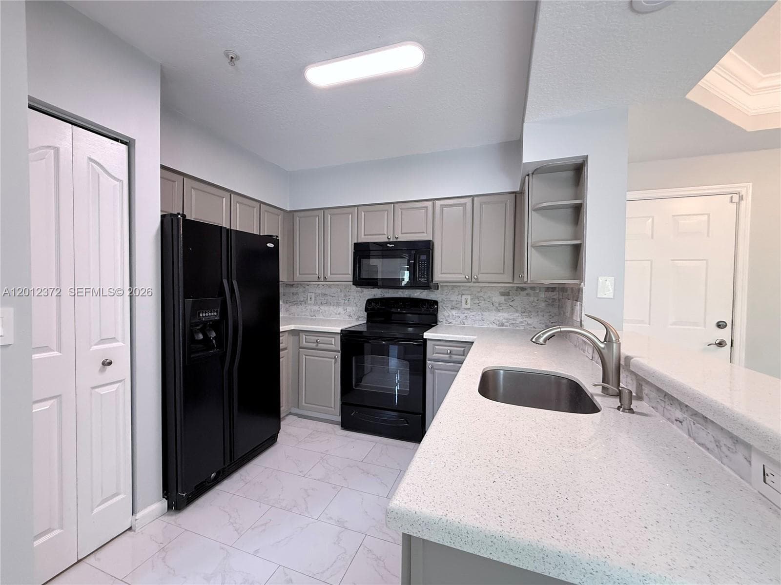2042 Alta Meadows Ln 1712 photo 21