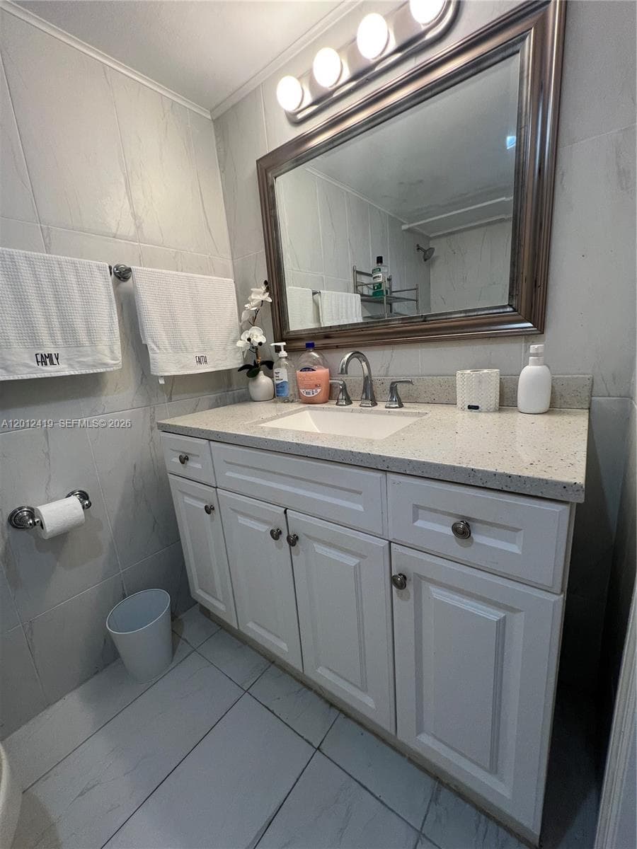 1801 Ocean Dr 535 photo 15
