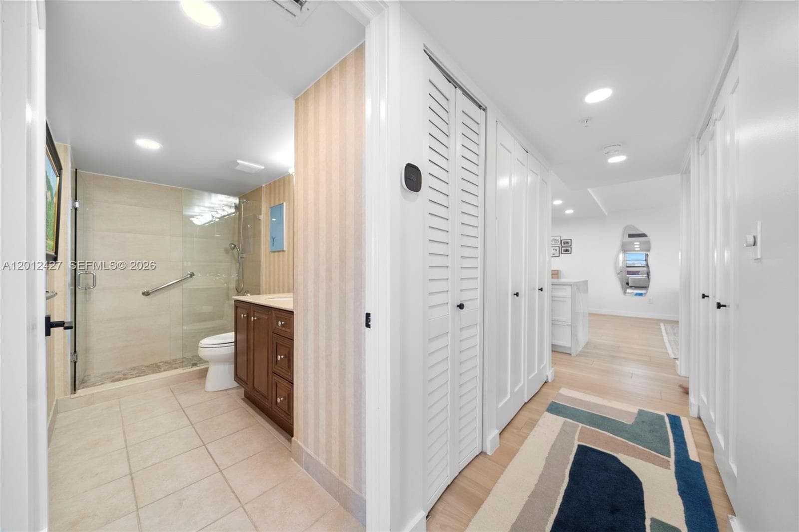 1621 Collins Ave PH1002 photo 13