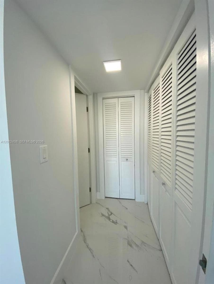 6039 Collins Ave 1033 photo 13