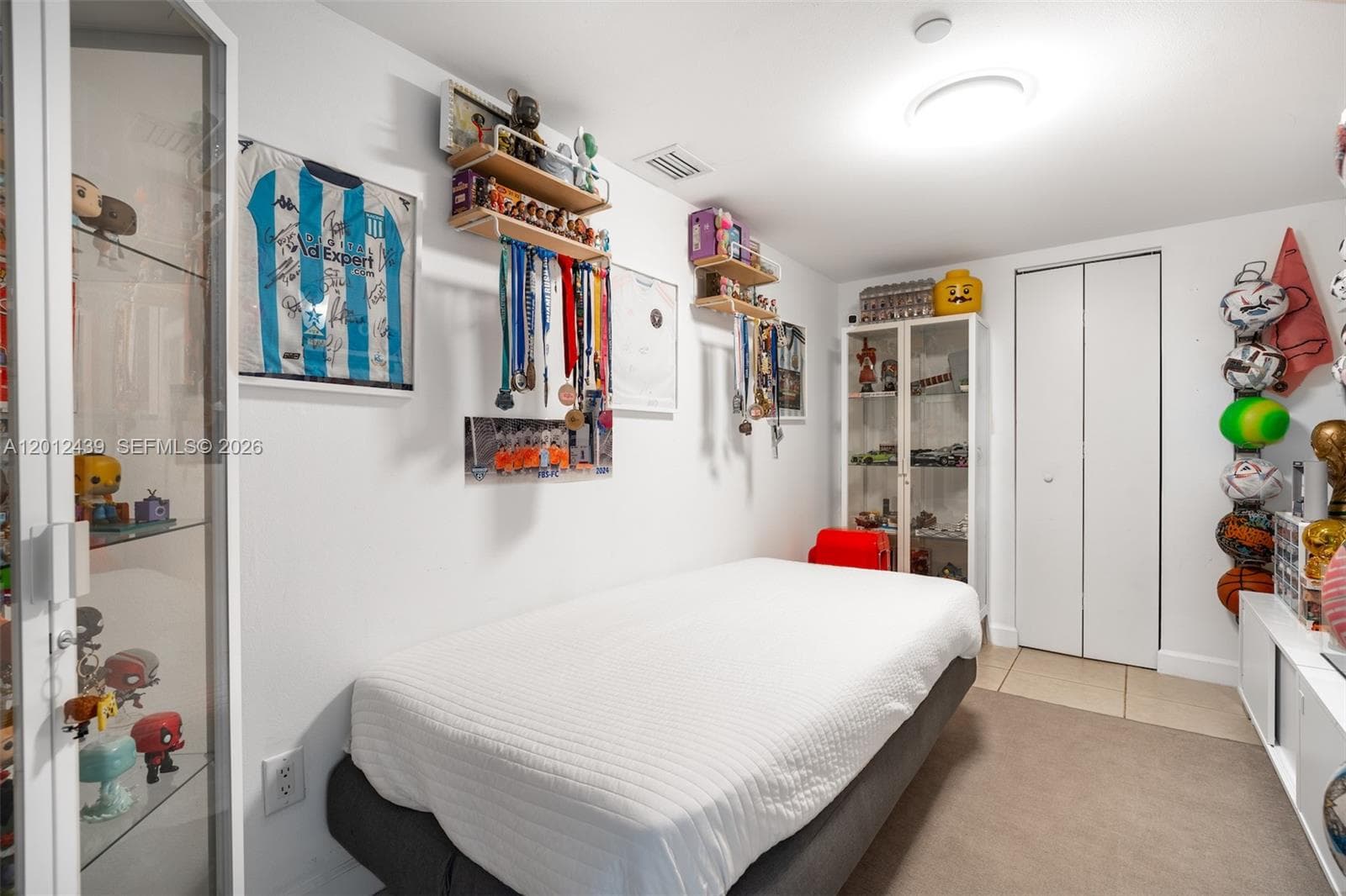 21055 Yacht Club Dr 605 photo 23