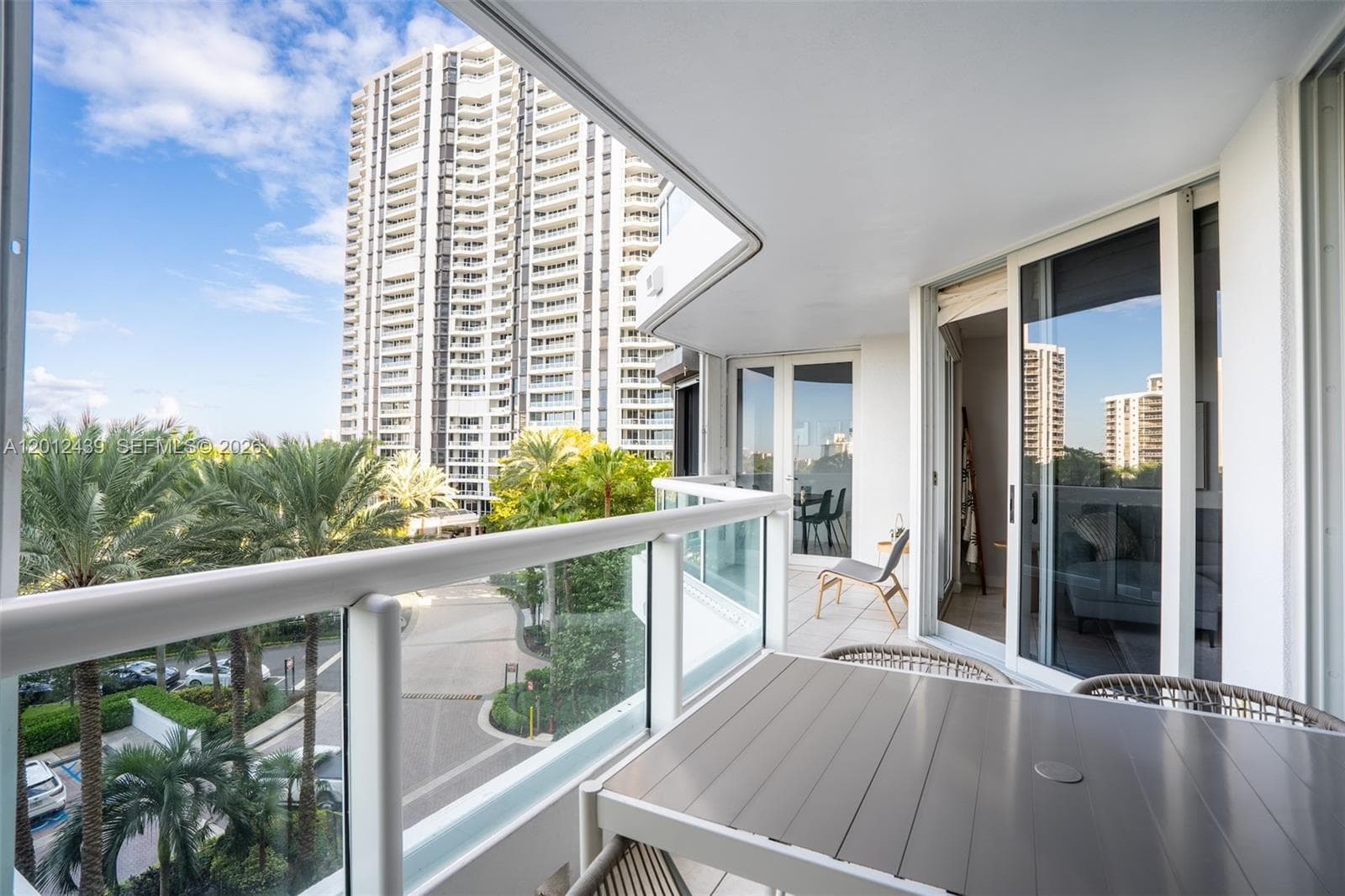 21055 Yacht Club Dr 605 photo 15