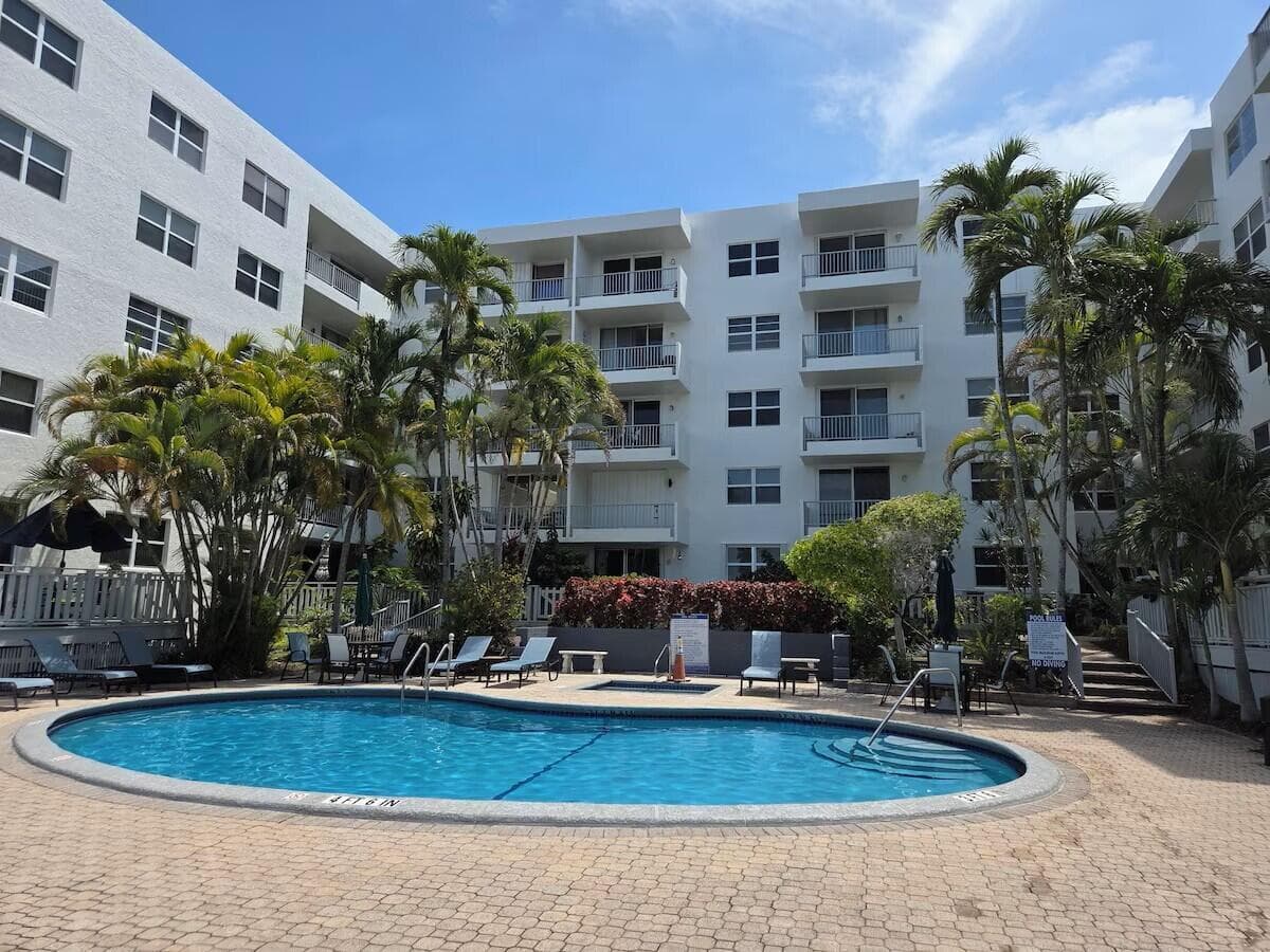 1421 S Ocean Boulevard 412 photo 15