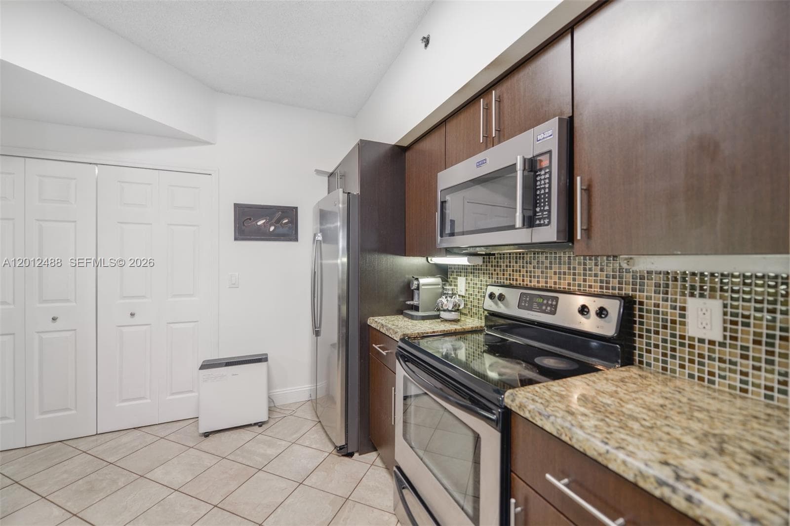 3245 184 St 13101 photo 13