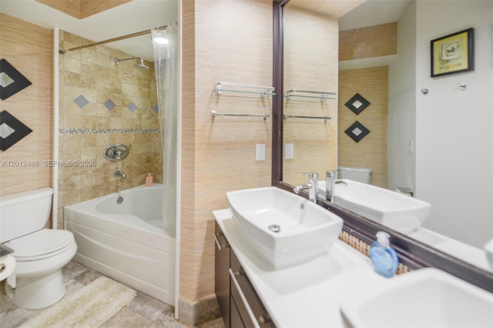 3245 184 St 13101 photo 22