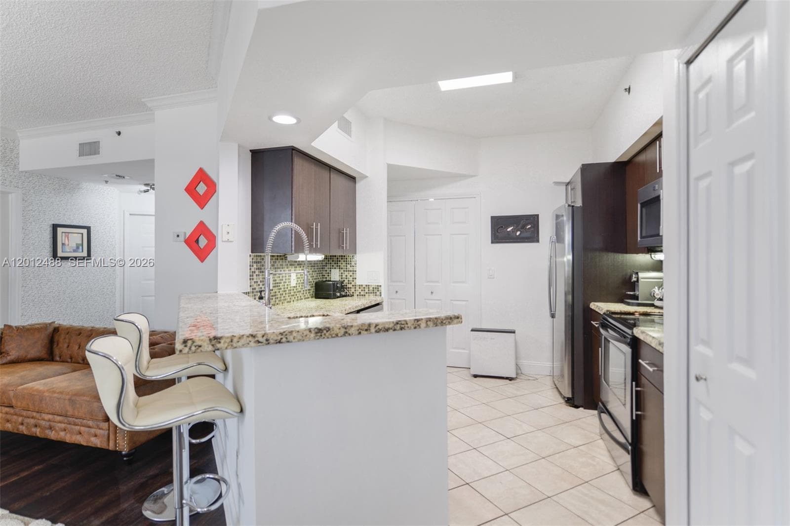 3245 184 St 13101 photo 3