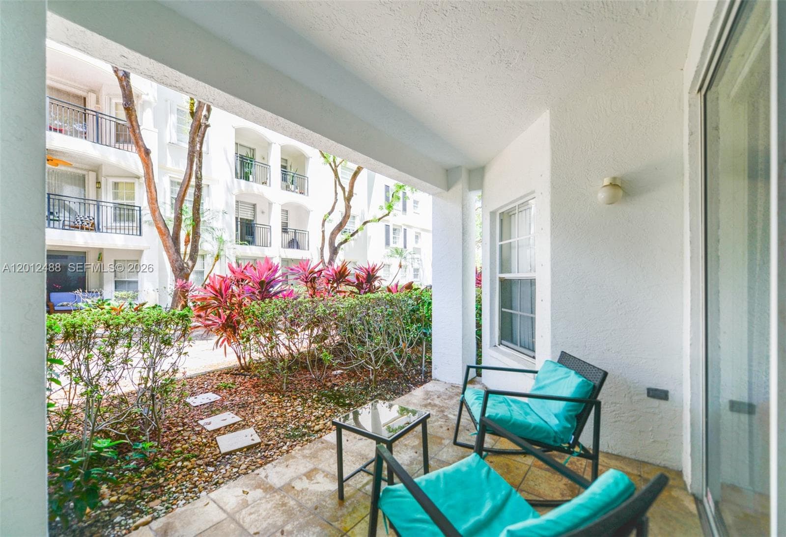 3245 184 St 13101 photo 4