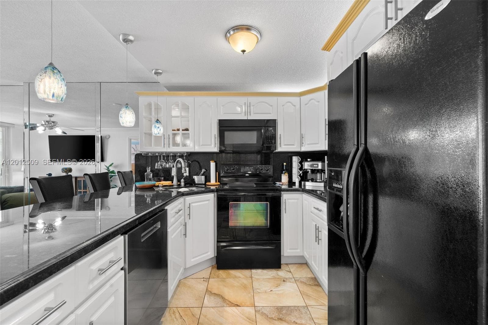 401 Ocean Dr 509 photo 3