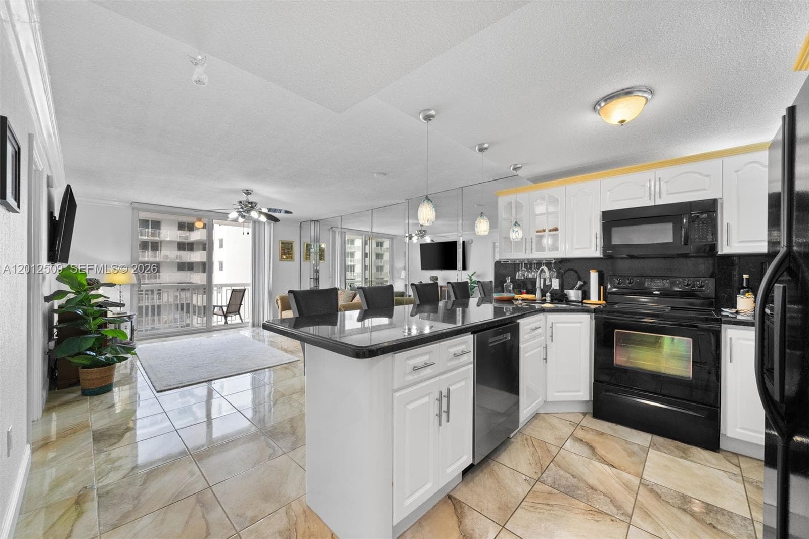 401 Ocean Dr 509 photo 4