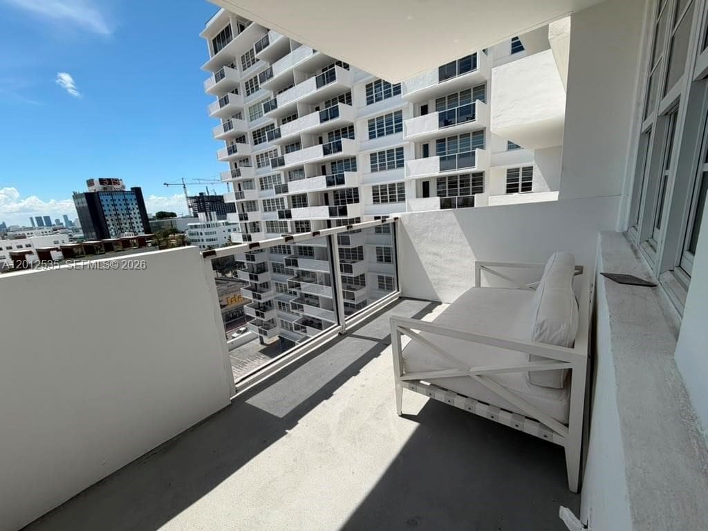100 Lincoln Rd 922 photo 18
