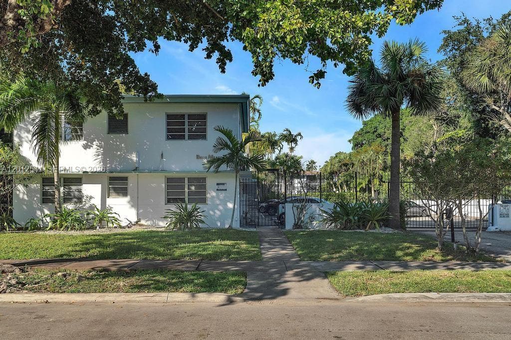 645 77th St 19 photo 1