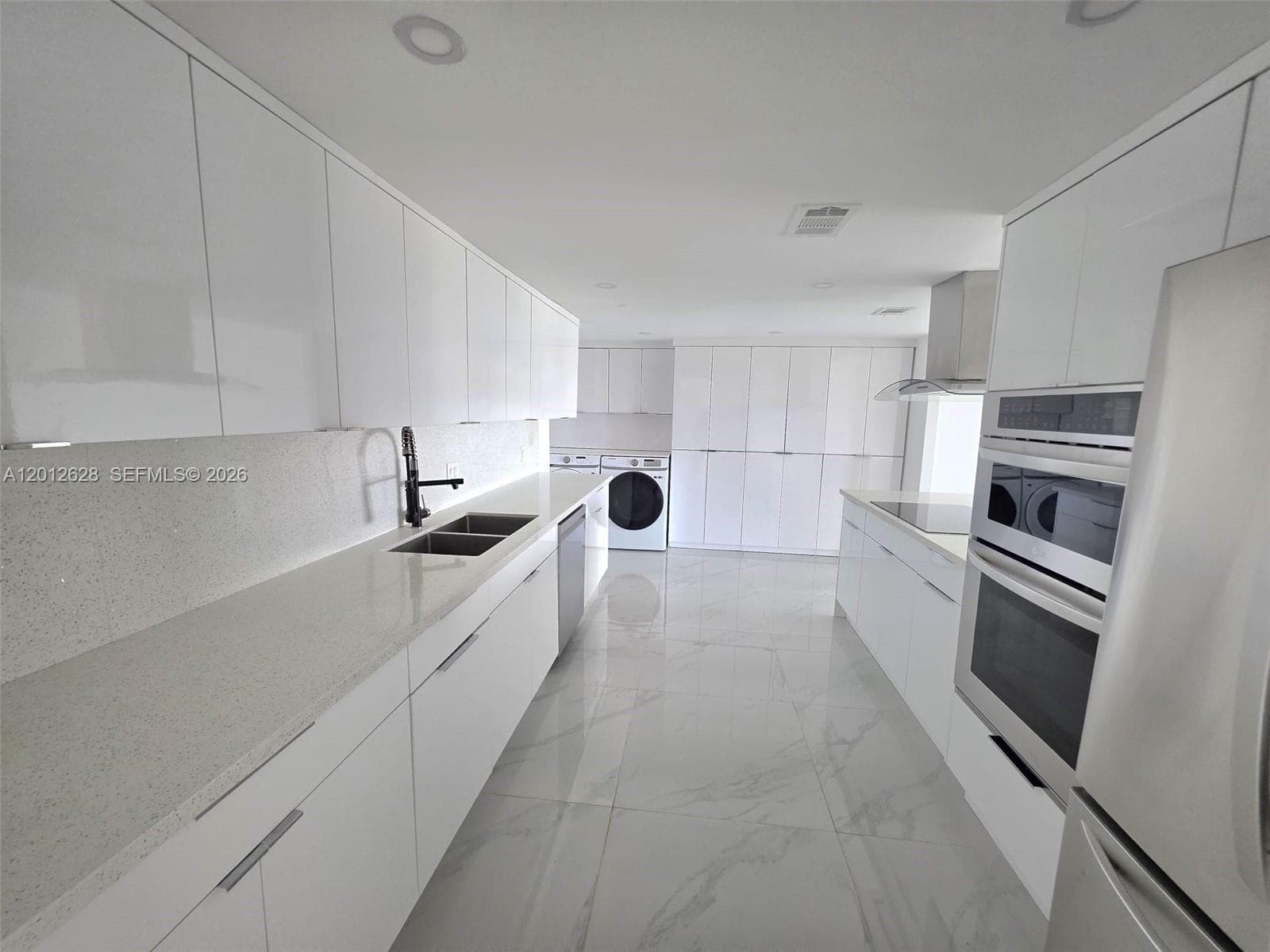 1800 114th St 1101 photo 3