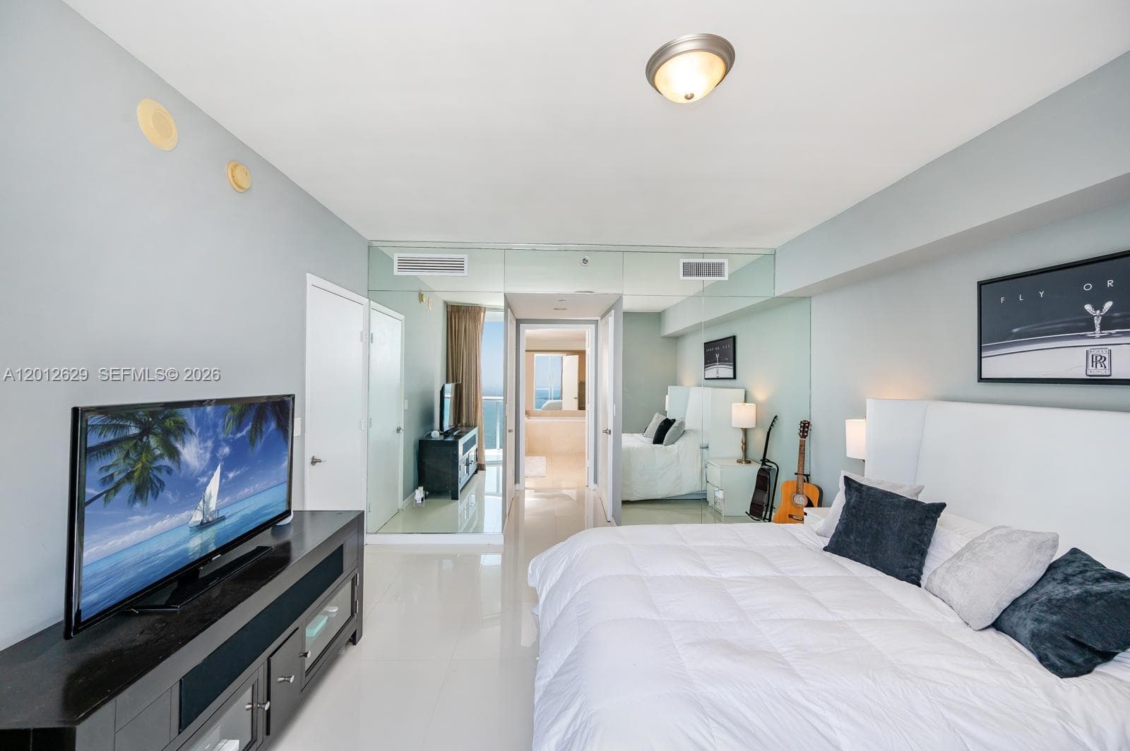 465 Brickell Ave 5305 photo 9