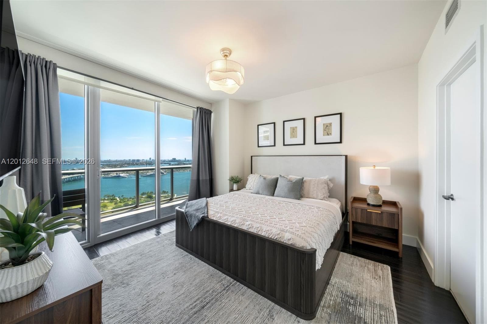 888 Biscayne Blvd 3111 photo 15