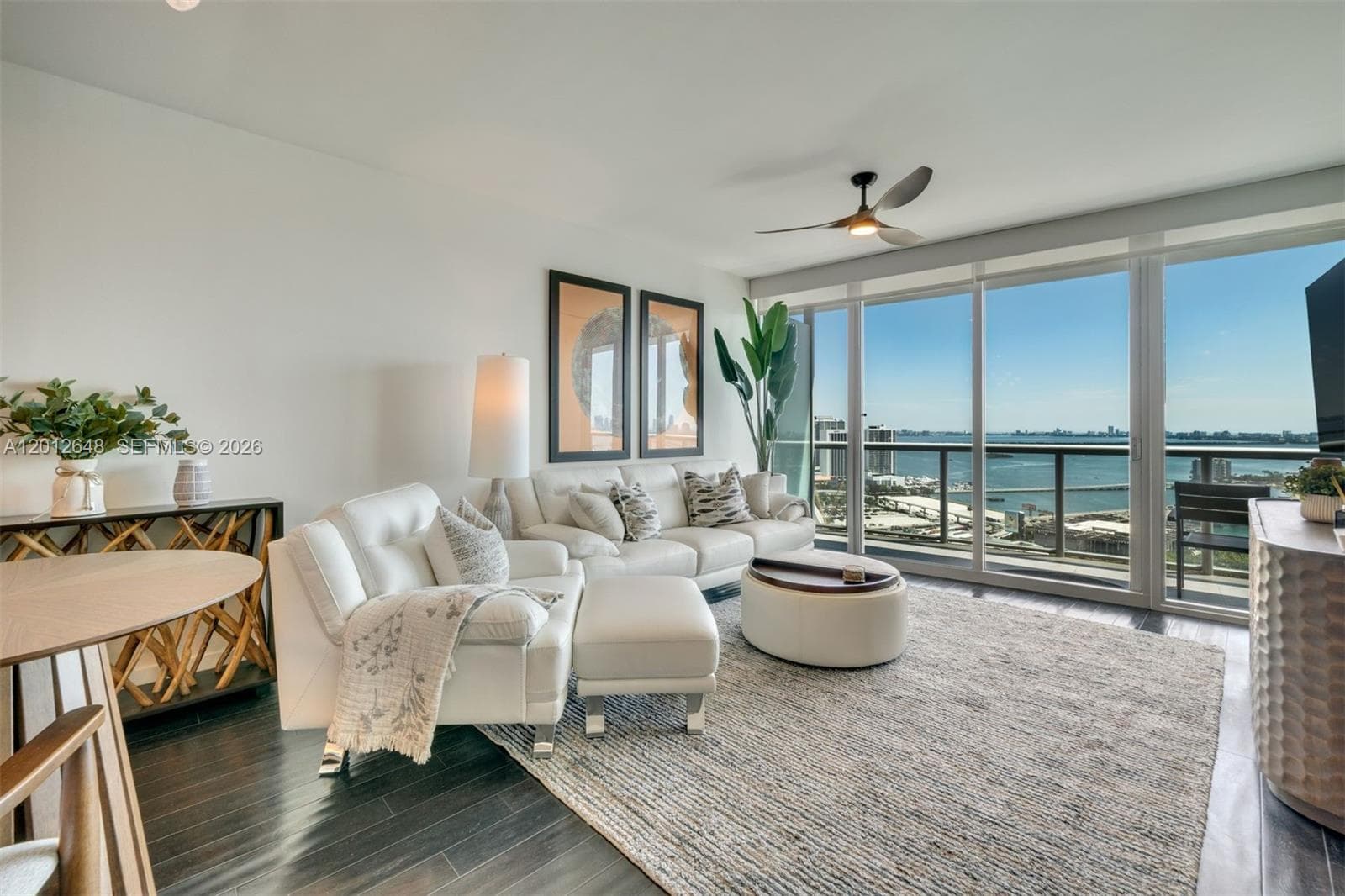 888 Biscayne Blvd 3111 photo 4