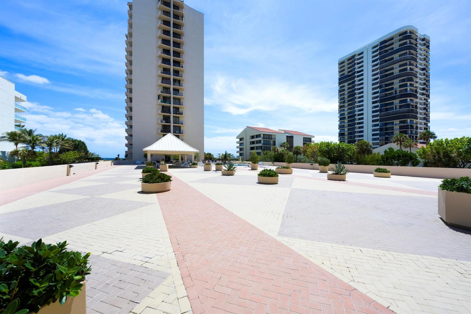 4200 N Ocean Drive 2-405 photo 24