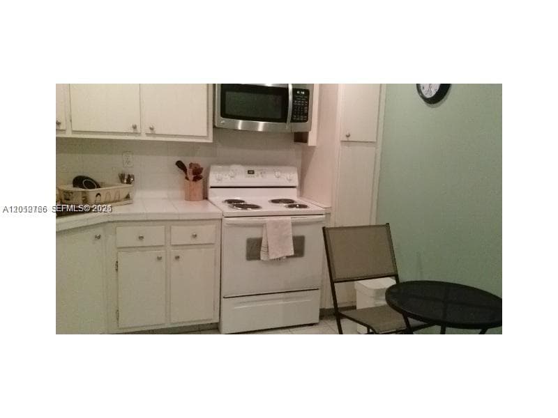 2780 183rd St 710 photo 2