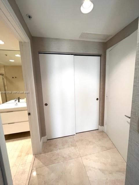 17111 Biscayne Blvd 2102 photo 19