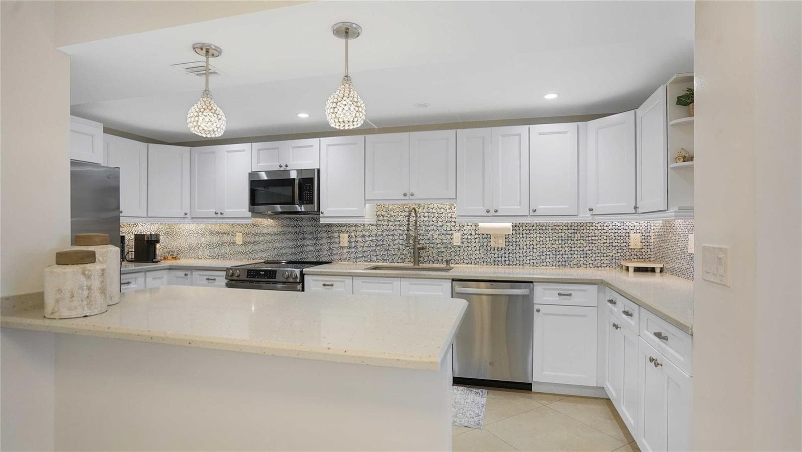 3430 Galt Ocean Drive 802 photo 4