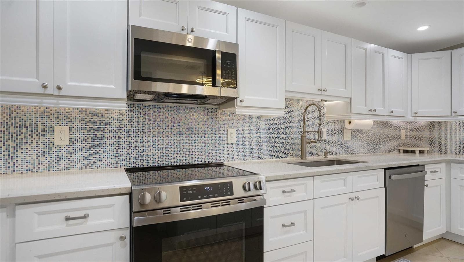 3430 Galt Ocean Drive 802 photo 21