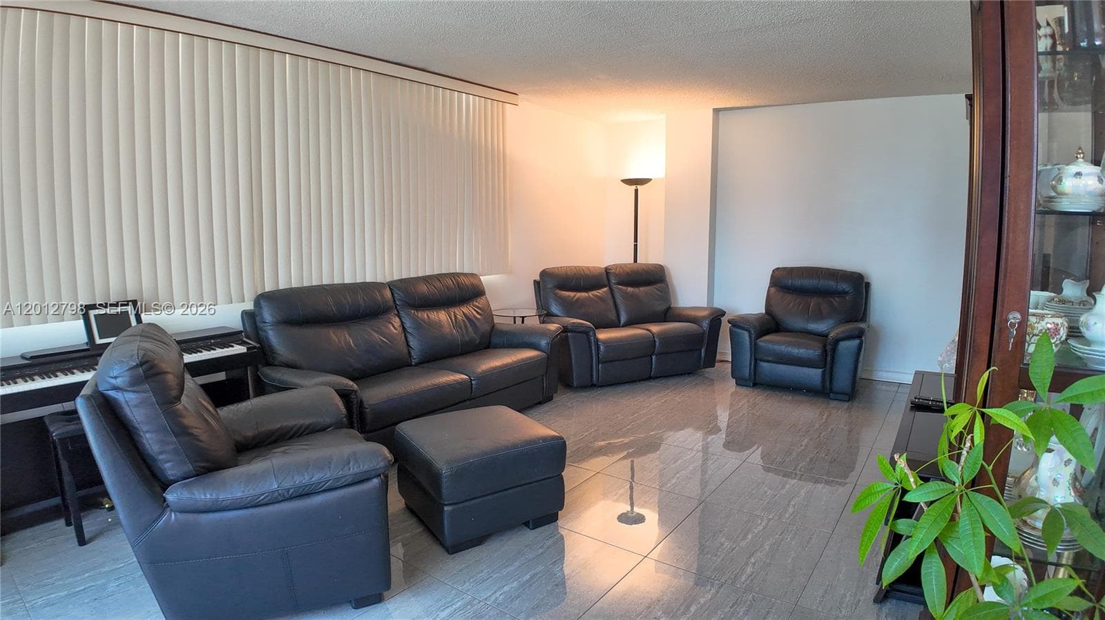 3113 Ocean Dr 506 photo 9