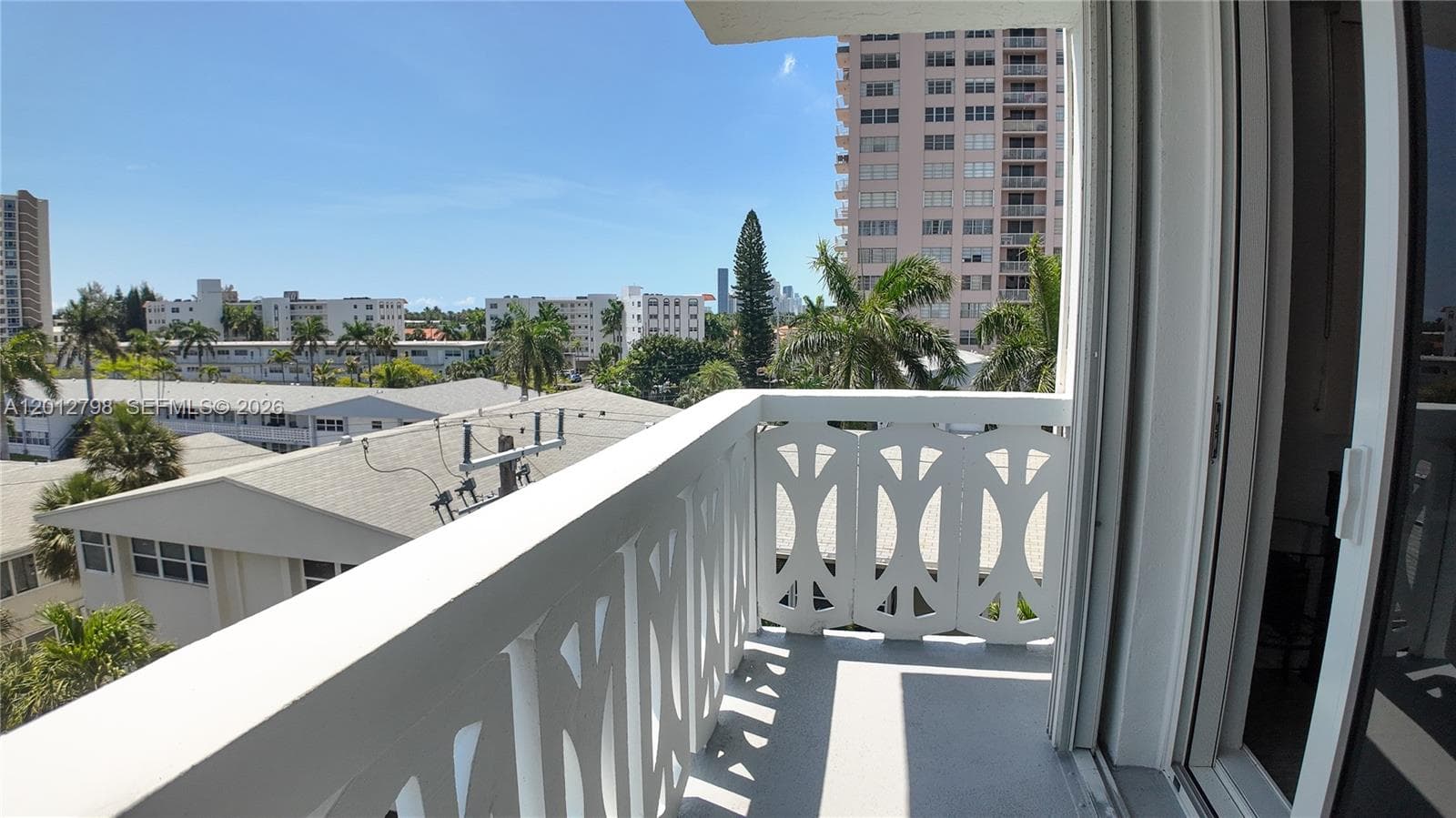 3113 Ocean Dr 506 photo 15
