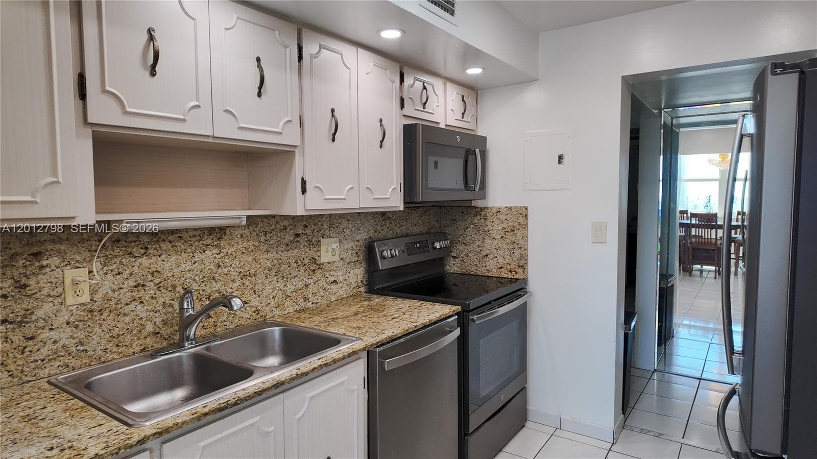 3113 Ocean Dr 506 photo 4