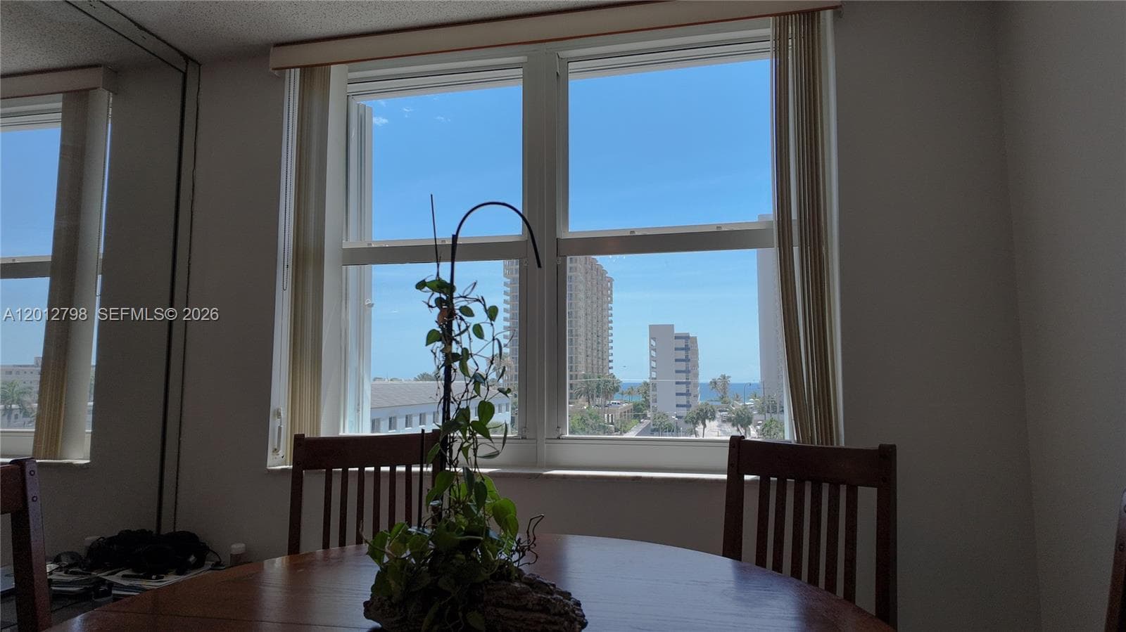 3113 Ocean Dr 506 photo 8