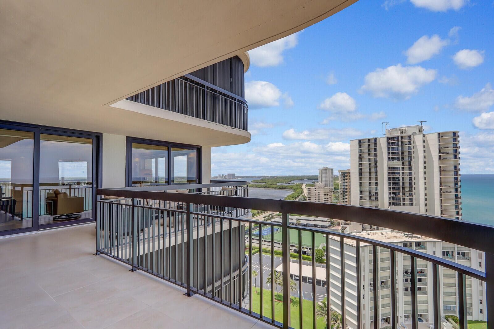 5380 N Ocean Drive 18j photo 18