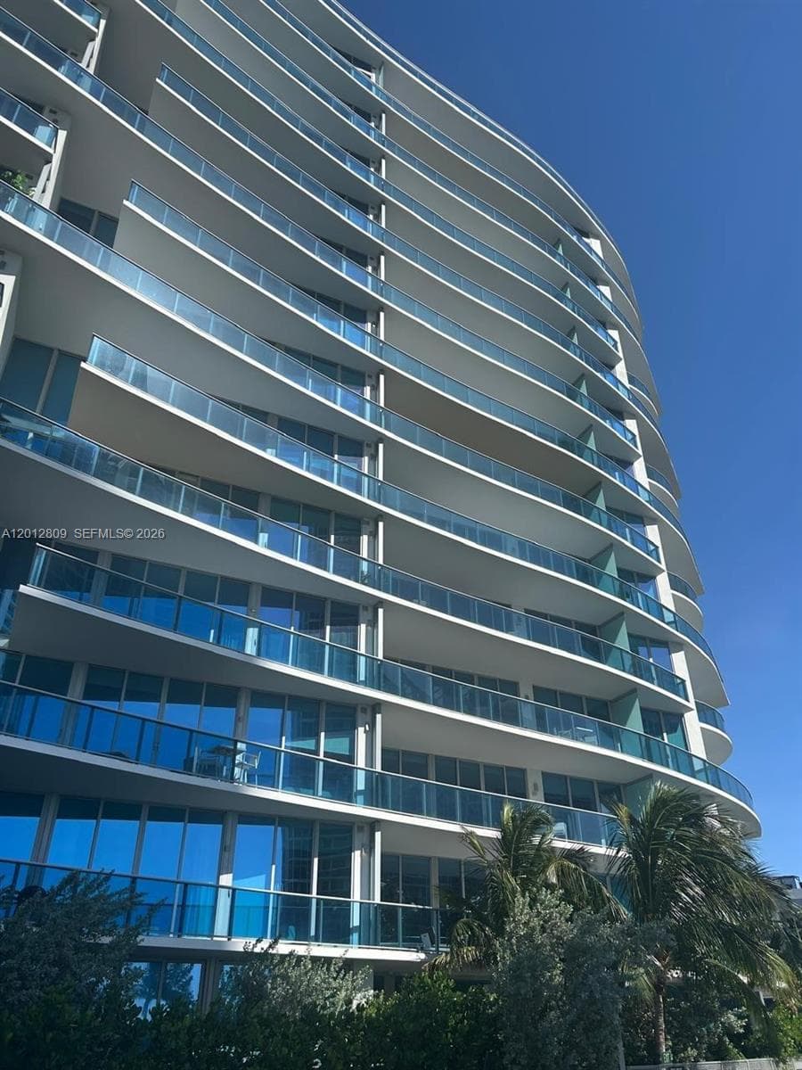 17550 Collins Ave 1204 photo 1